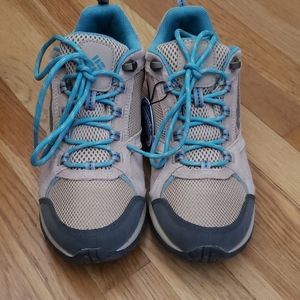 Womens columbia hiking shoe